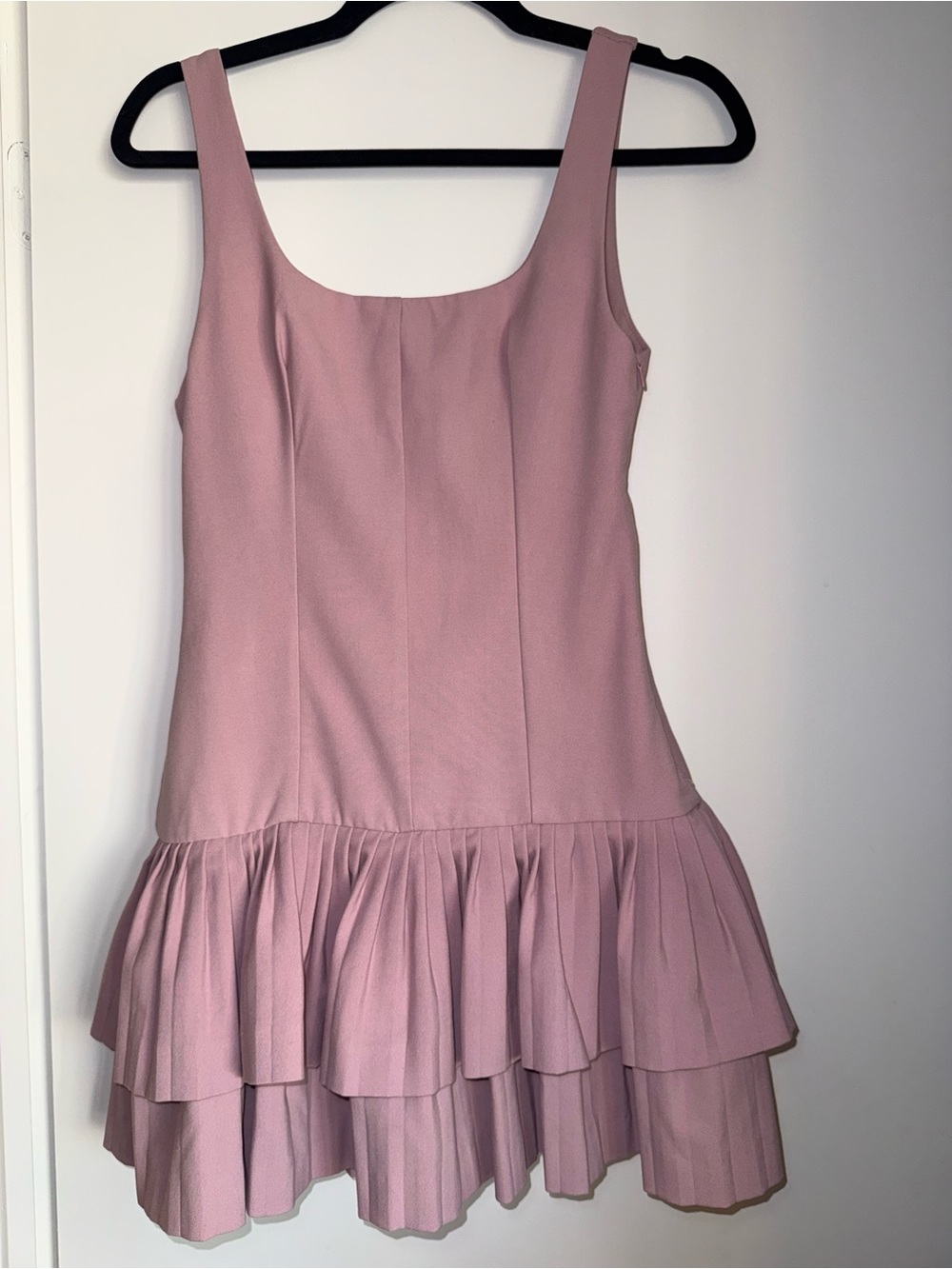 🦩Zara Sleeveless Mauve Ruffle Hem Dress